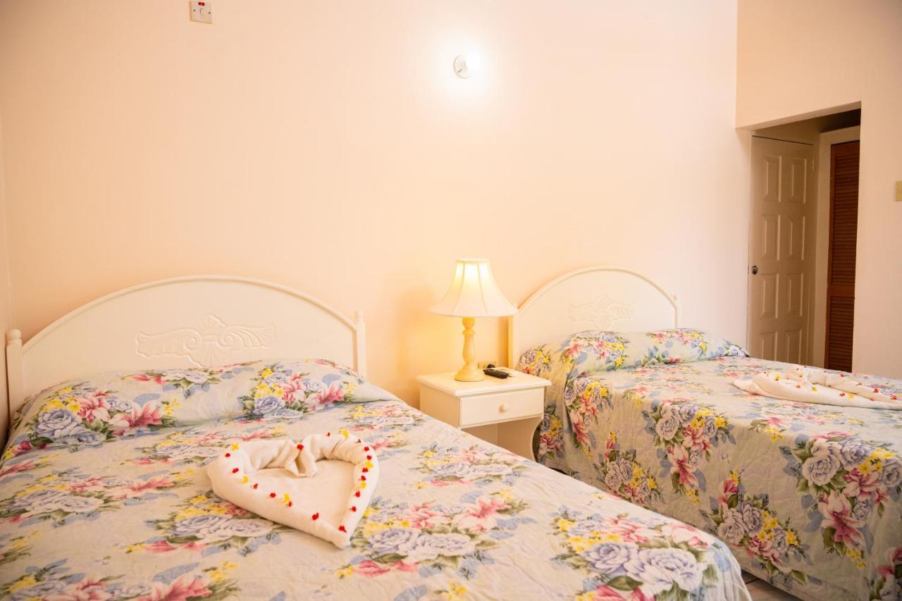 Standard Double Room,1081805869:JPEG