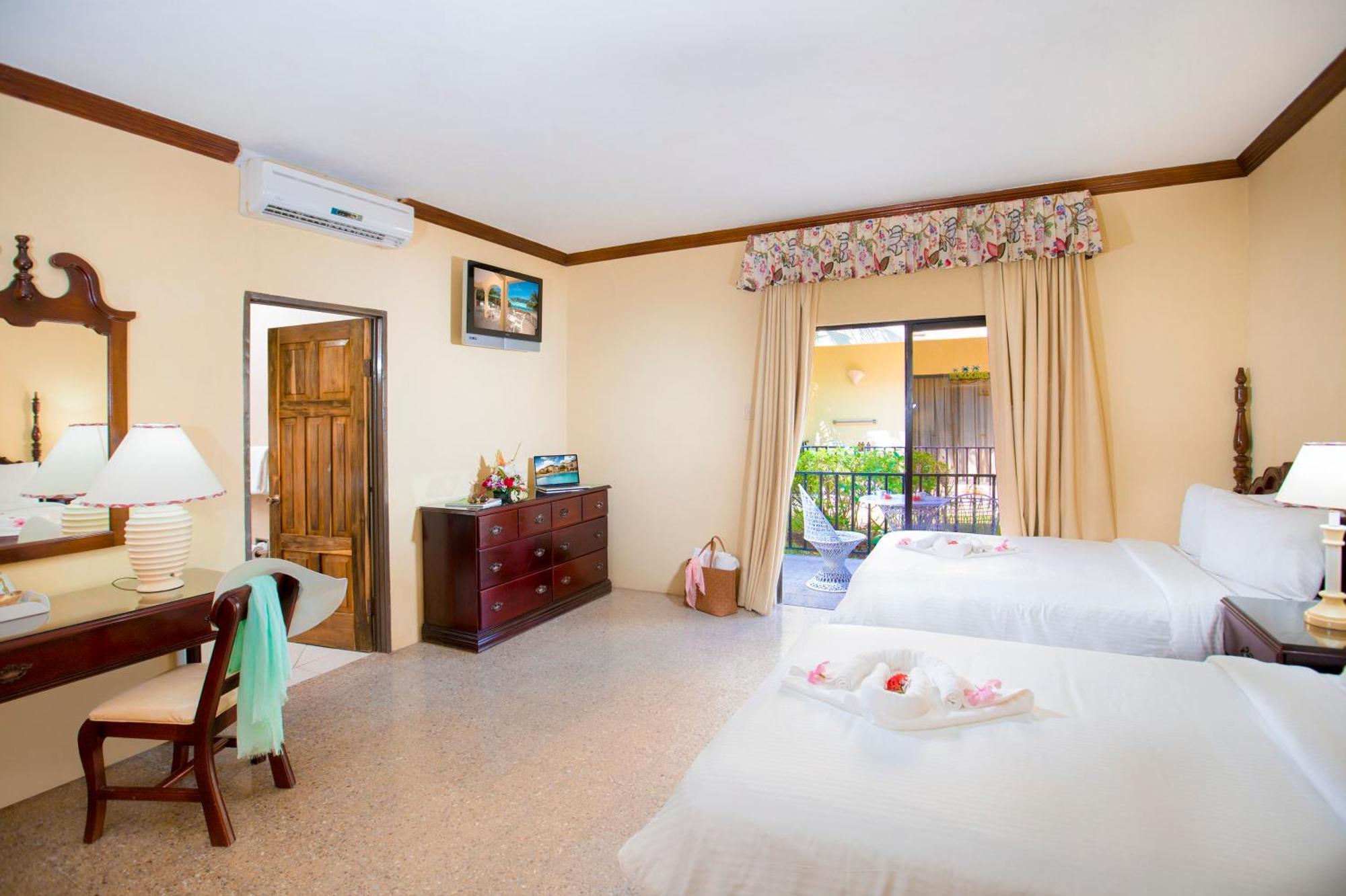 Standard Double or Twin Room Garden View