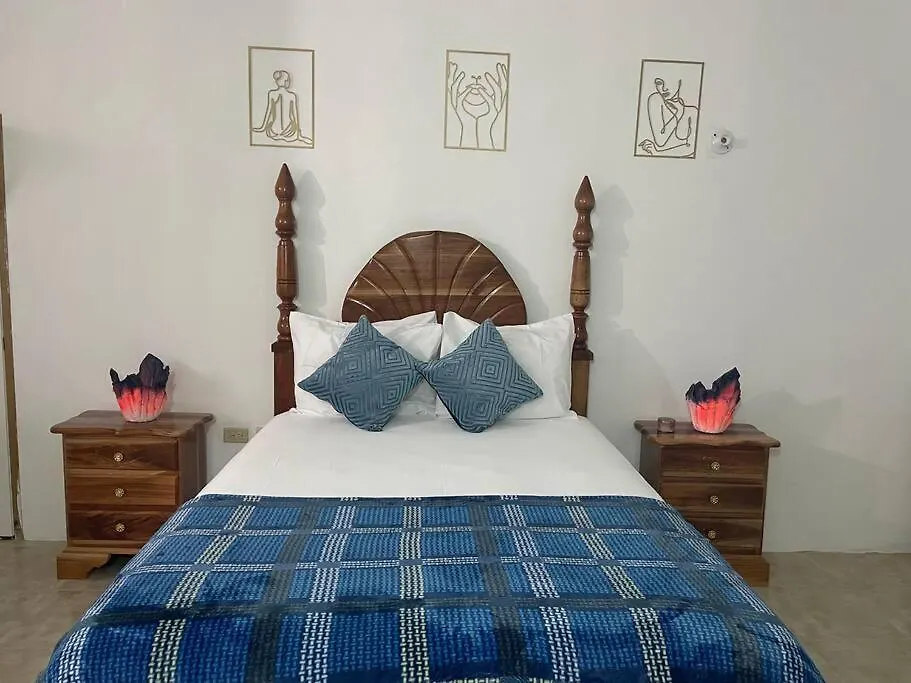 Graceway Studio Apt With A/C -3Mins Walk To Beach-1