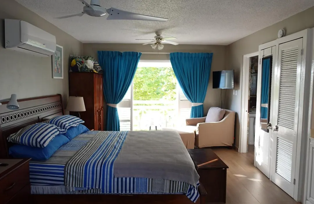 Point Village Studio-1