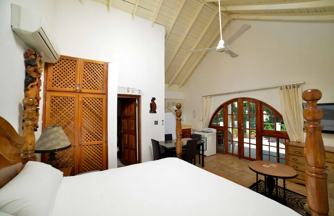 Beach House Condos, Negril-1