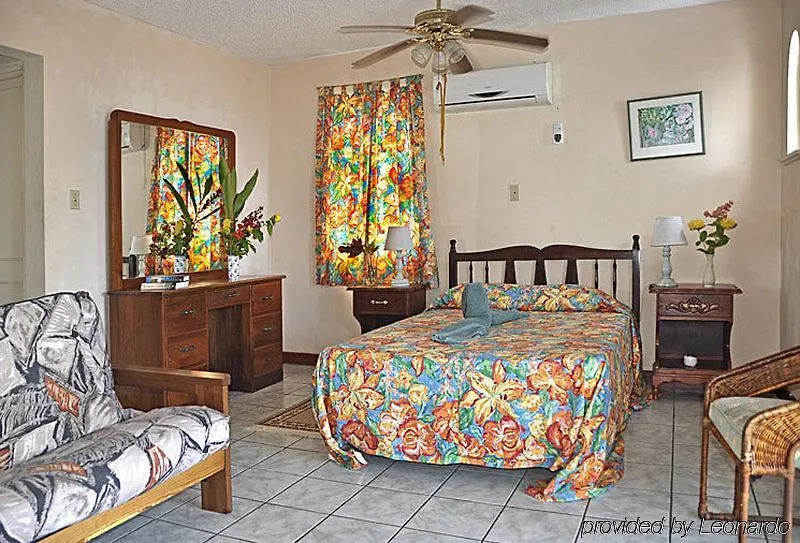 Carib Beach Apartments-1