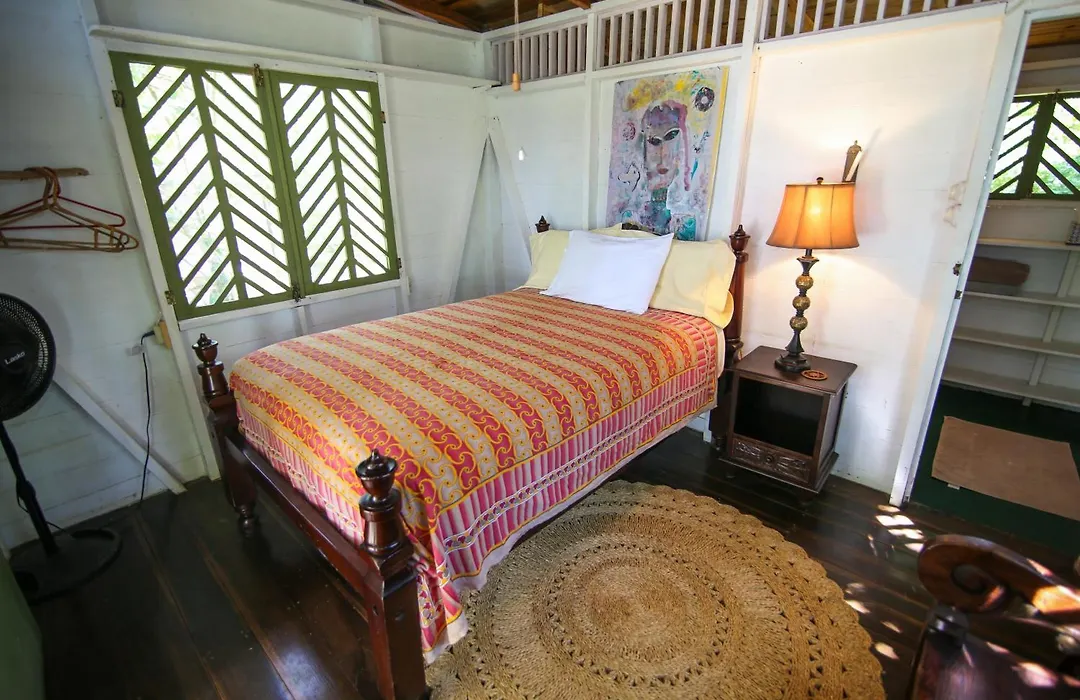 Tingalaya'S Retreat-1