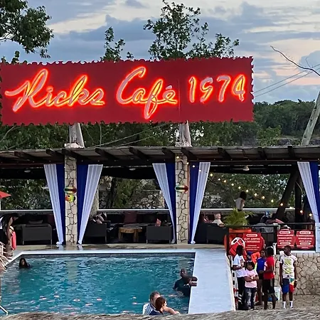 Su Casa Bonita, Negril-3