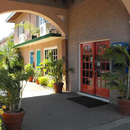 Bar-B-Barn Beach Hotel-2