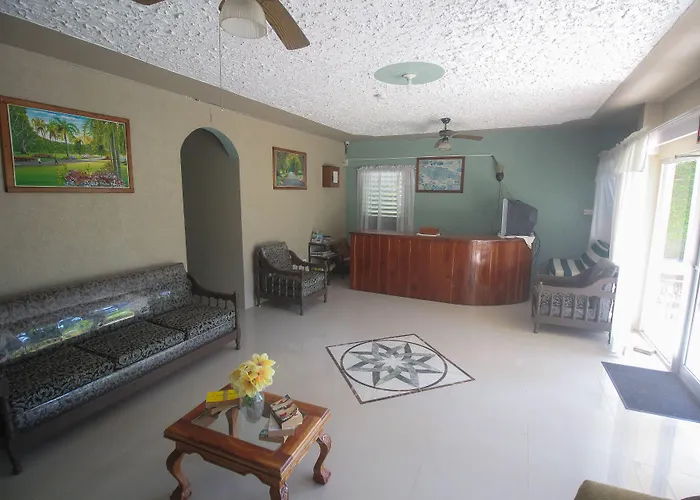 Moon Rooms At Moonrise Villa Negril